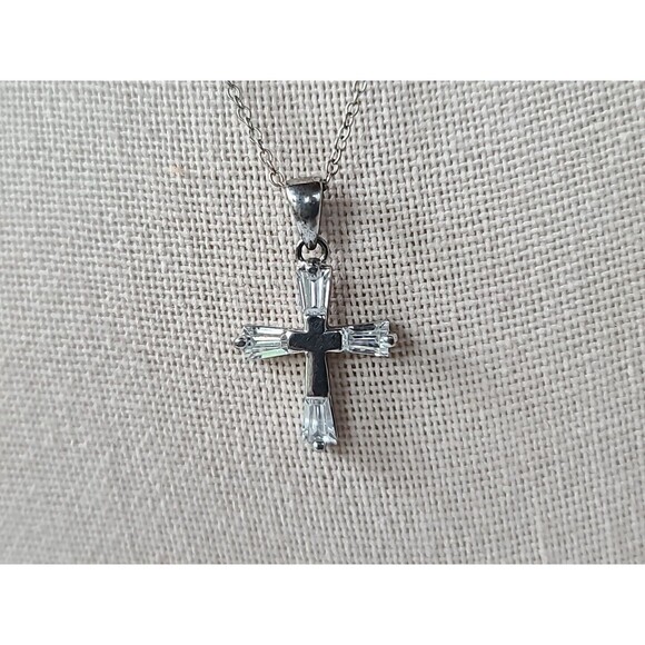 925 CZ Cross Pendant Necklace Vintage - Picture 2 of 10
